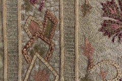 Wall-Hanging-of-Gold-Metallic-Yarn